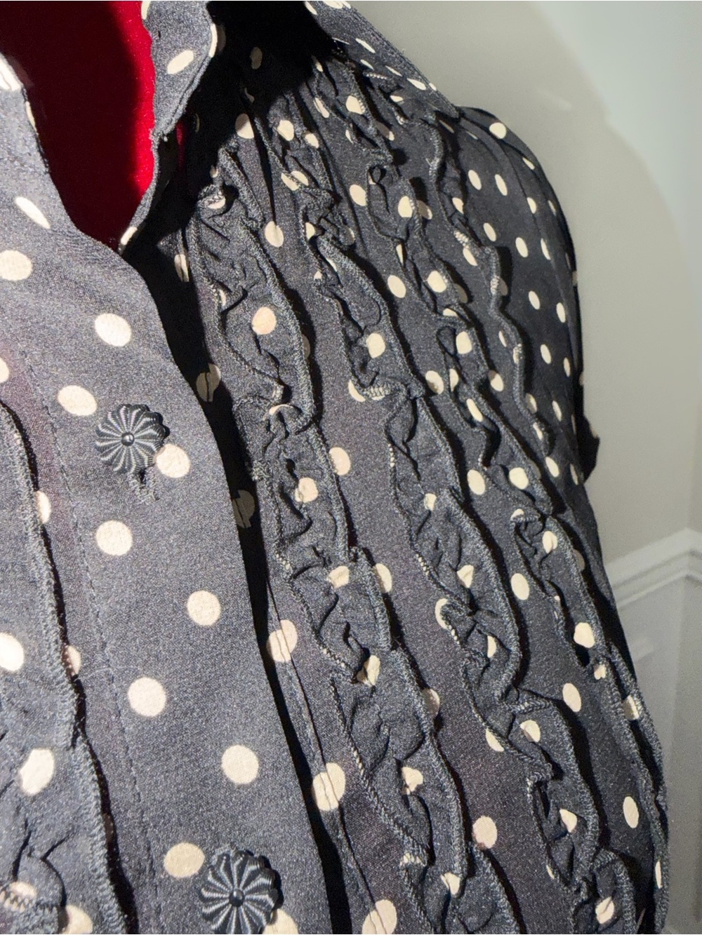 Bebe Women's Black Polka Dot Short-Sleeve Button-Up Top XS - Picture 3 of 8